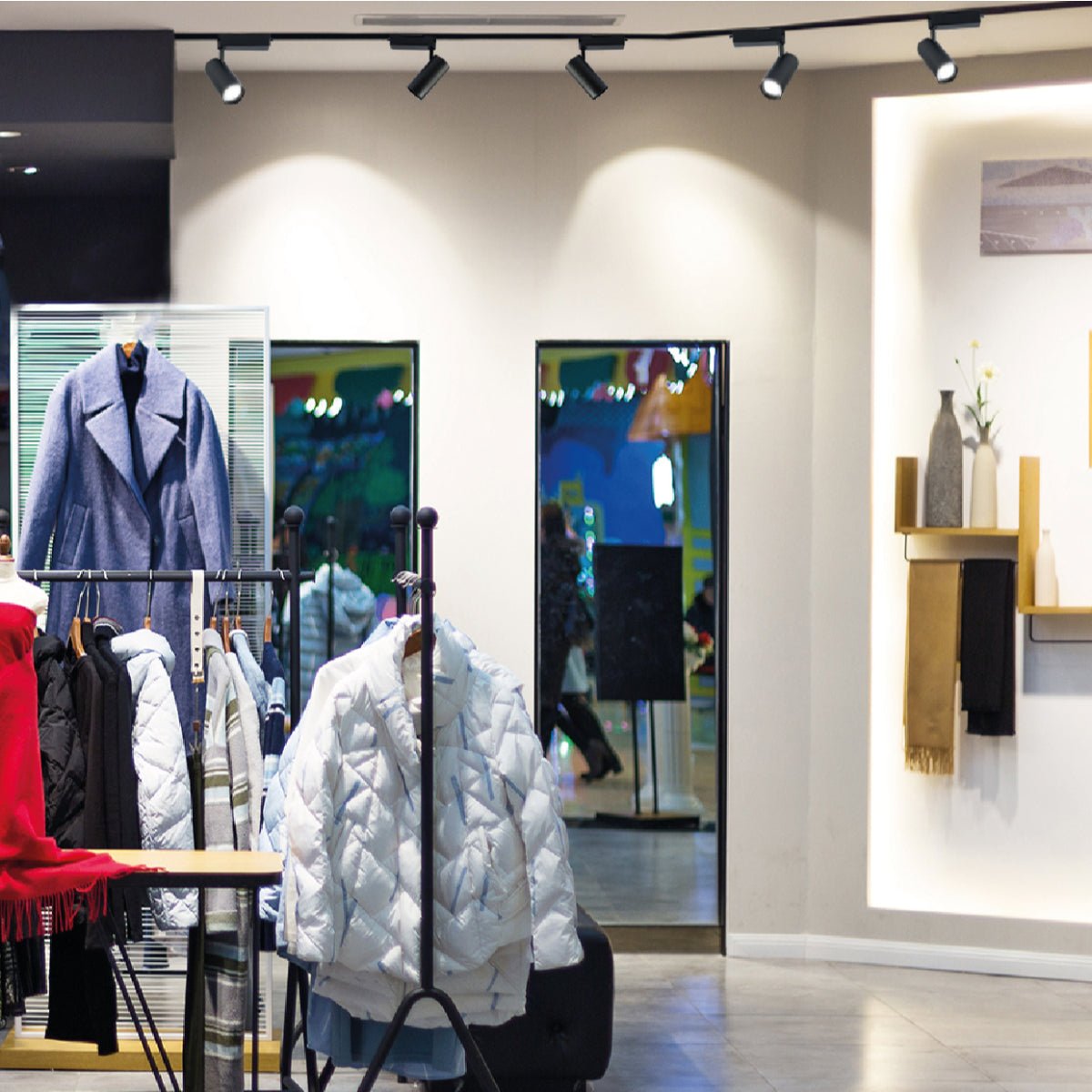 More interior usage of Tracklight 5-wire 3-Line 30W Cool White 4000K Black Body | TEKLED 174-039905