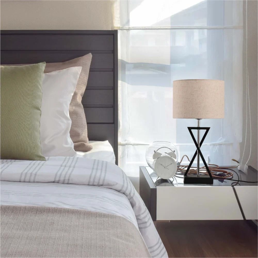 Interior use of Nordic Art Deco Table Lamp Black Nickel Flaxen | TEKLED 130-03636