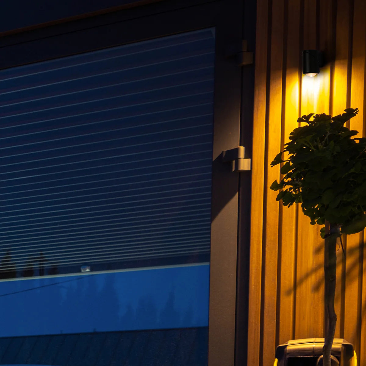 Rotatable Cylinders Outdoor LED Wall Light Black 3000K Narrow Beam 182-034150 in play