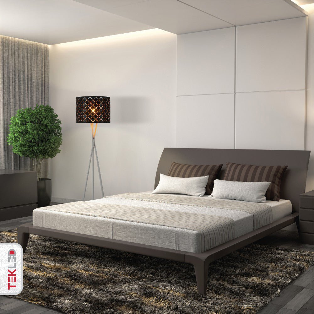 Full body view and dimensions of tripod white drum floor lamp with e27 fitting